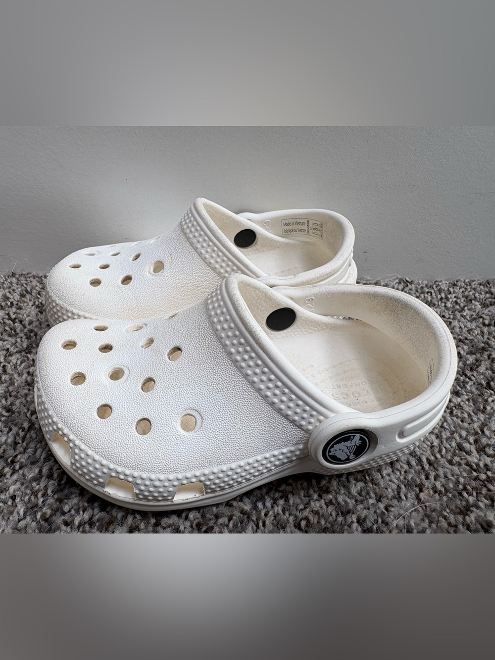 CROCS Waterproof Slip On Classic Clog in White Toddler Size 7c